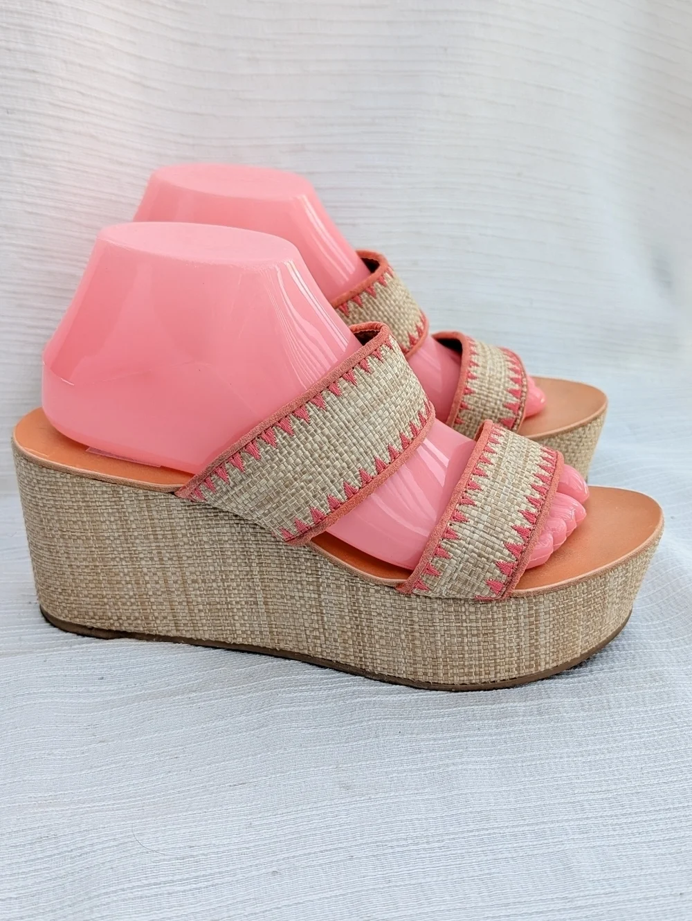DV by Dolce Vita  Double-Strap Wedge Sandals Size 8.5